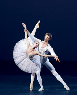 • О.Смирнова и С.Чудин в балете “Бриллианты”. Фото Е.ФЕТИСОВОЙ