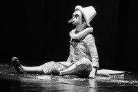 Сцена из спектакля “Пиноккио”. Фото предоставлено пресс-службой фестиваля “Арлекин”
